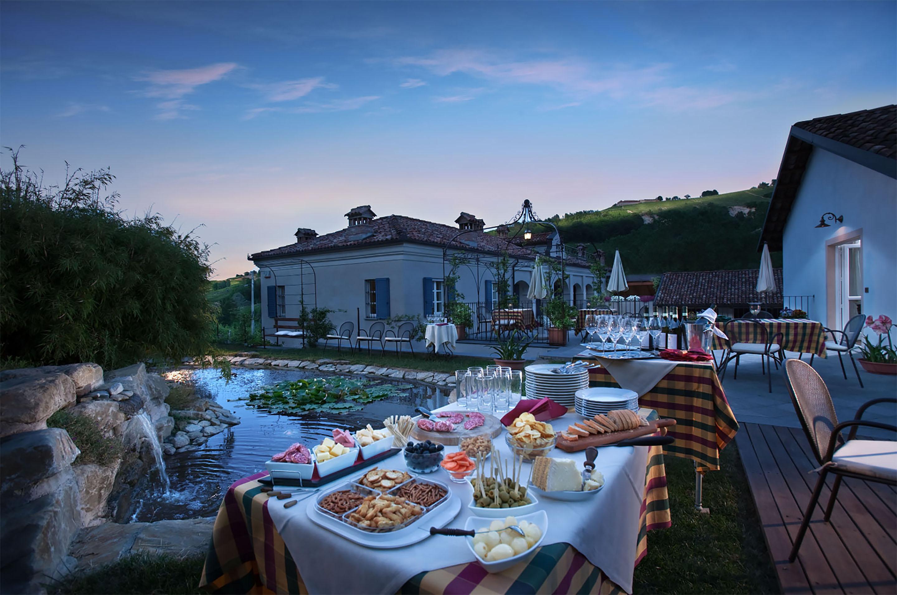 Neviglie Marcarini Agriturismo المظهر الخارجي الصورة