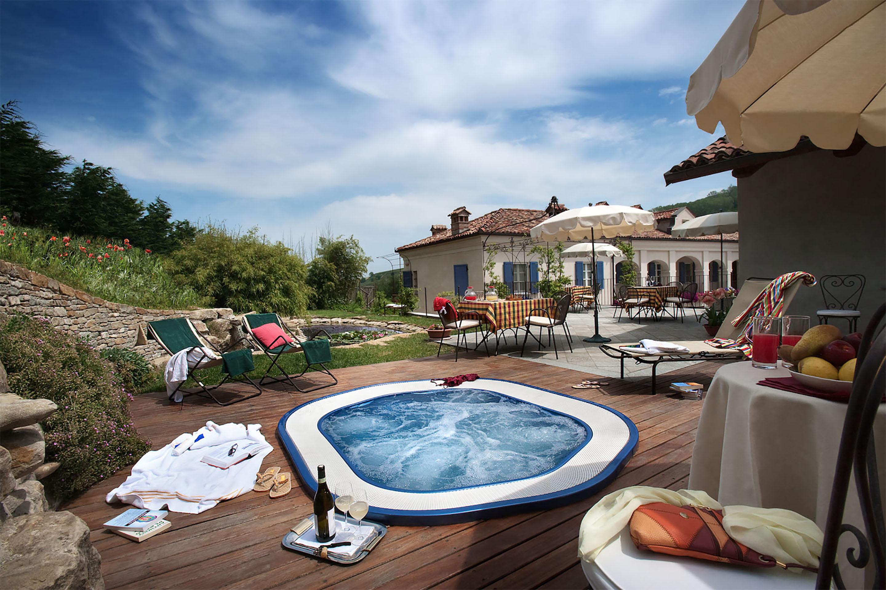 Neviglie Marcarini Agriturismo المظهر الخارجي الصورة