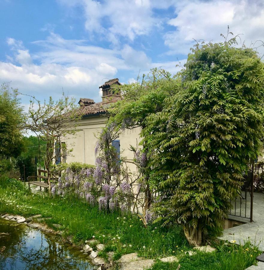 Neviglie Marcarini Agriturismo المظهر الخارجي الصورة