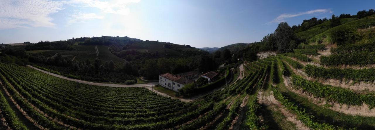Neviglie Marcarini Agriturismo المظهر الخارجي الصورة